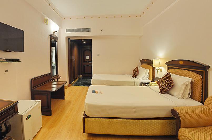 Hotel Ambica Empire Chennai Ngoại thất bức ảnh